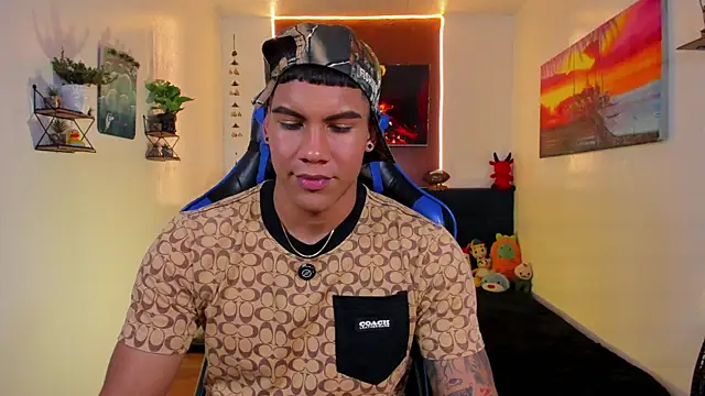 הופעת וובקאם של Damian_latinxxx