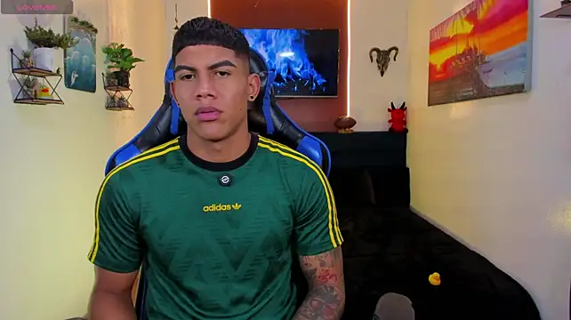 Damian_latinxxx 网络视讯表演