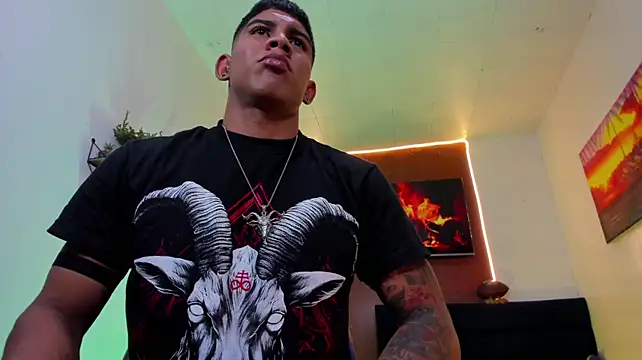 Damian_latinxxx 网络视讯表演