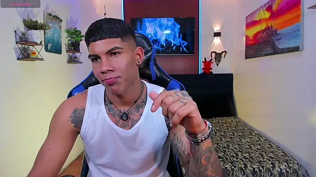 Damian_latinxxx 网络视讯表演