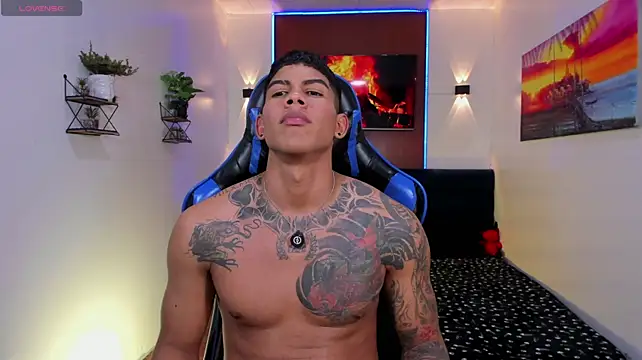 Show modela Damian_latinxxx na web-kameri