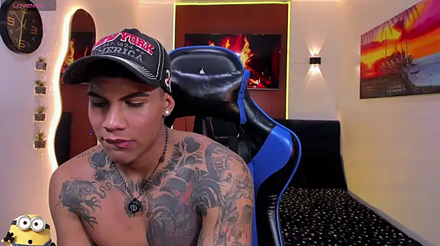 Damian_latinxxx: вебкам-шоу