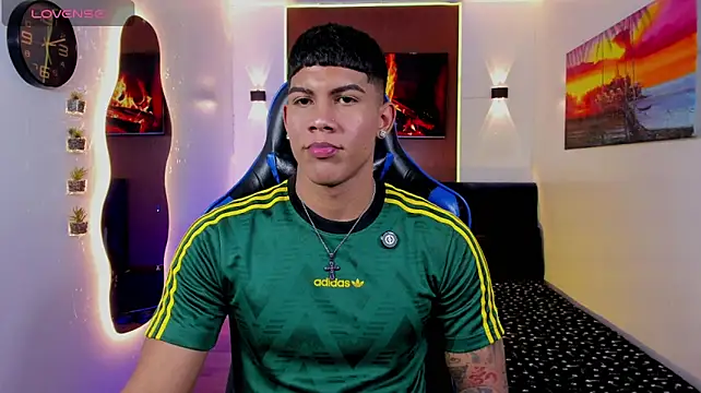 Pokazy przed kamerką – Damian_latinxxx