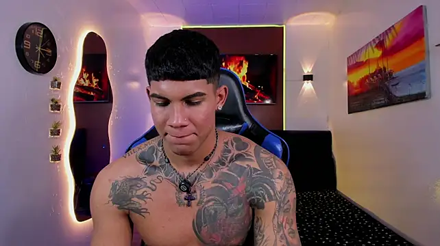 Damian_latinxxx 网络视讯表演