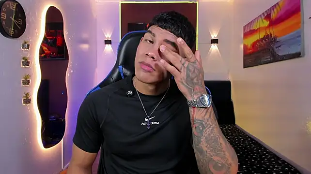 Damian_latinxxx 网络视讯表演
