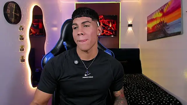 Damian_latinxxx's Webcam Show