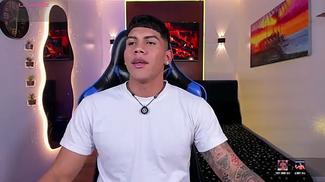 Damian_latinxxxn Webbikameraesitys