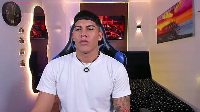 Damian_latinxxx Adlı Modelin Web Kamerası Şovu