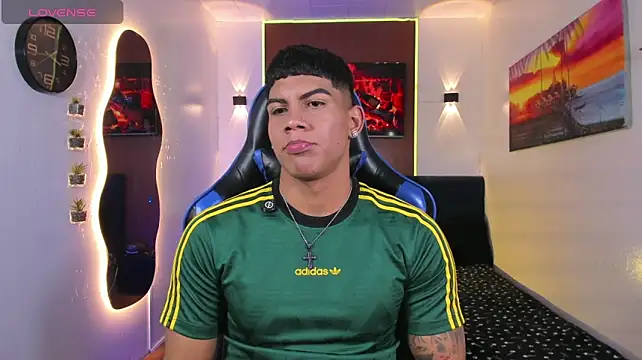 Damian_latinxxx 网络视讯表演