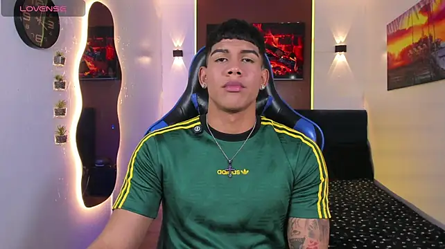 Show modela Damian_latinxxx na web-kameri