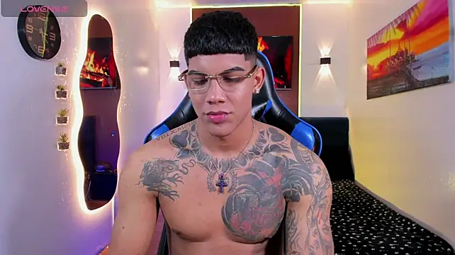 הופעת וובקאם של Damian_latinxxx