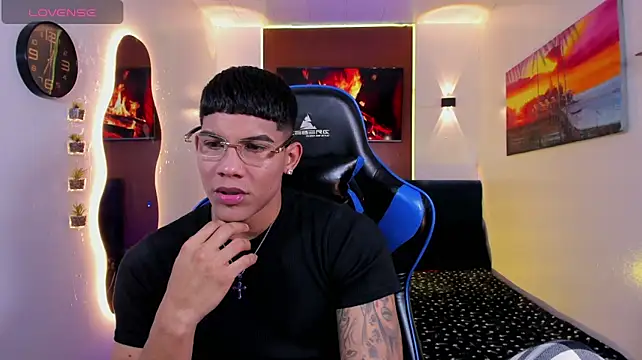Damian_latinxxx 网络视讯表演