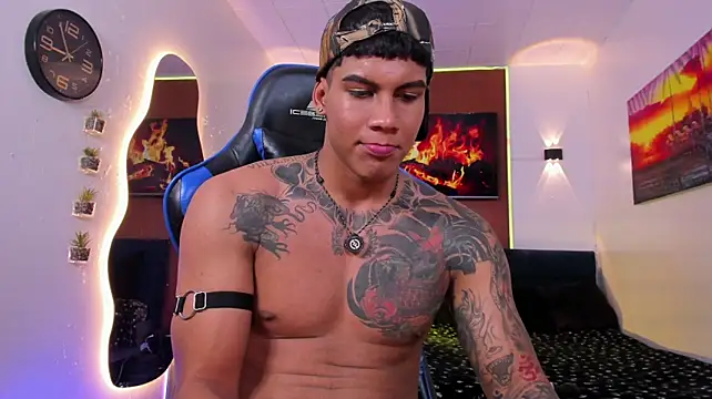Damian_latinxxx's Webcam Show