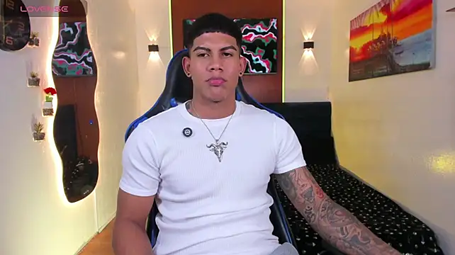 Webkamerov á show Damian_latinxxx