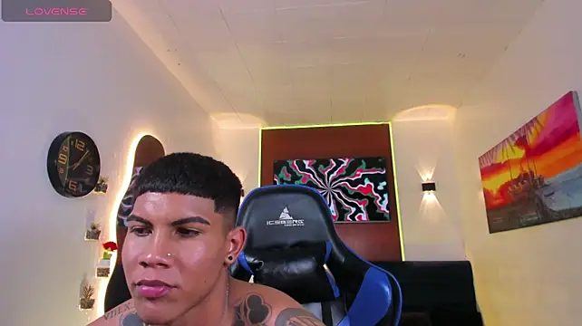 הופעת וובקאם של Damian_latinxxx