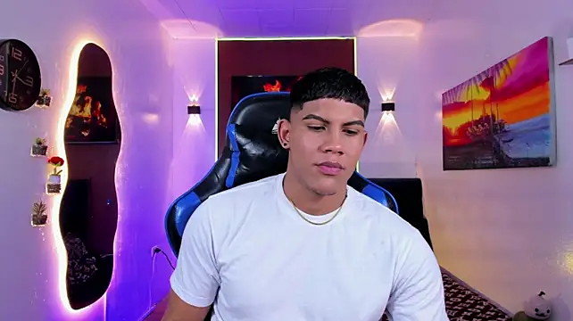 Damian_latinxxx 网络视讯表演