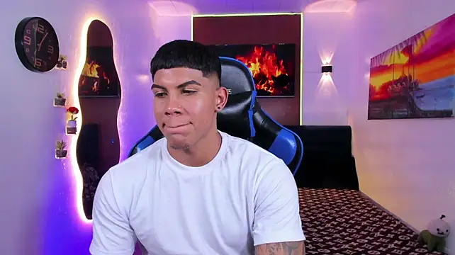 Damian_latinxxx 网络视讯表演
