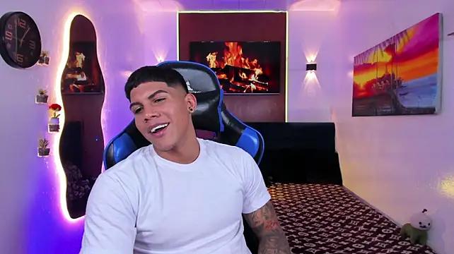 הופעת וובקאם של Damian_latinxxx