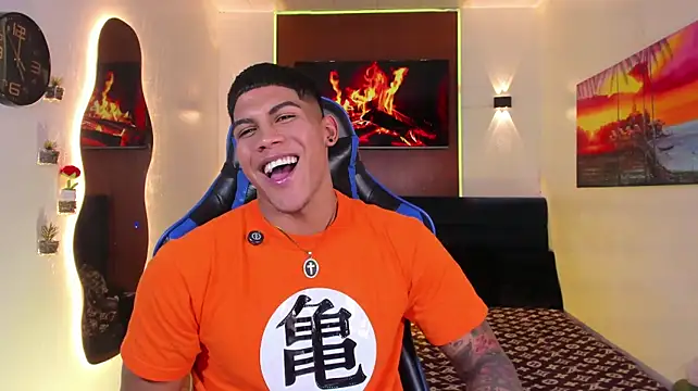 Damian_latinxxxn Webbikameraesitys