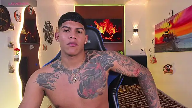 Damian_latinxxx 网络视讯表演