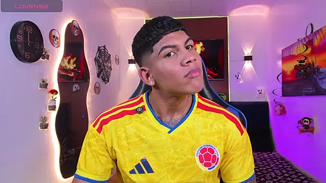 Damian_latinxxx's Webcam Show