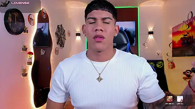 Pokazy przed kamerką – Damian_latinxxx