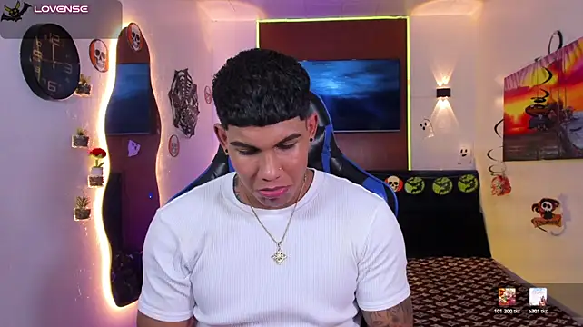 Damian_latinxxx Adlı Modelin Web Kamerası Şovu