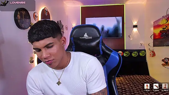 Damian_latinxxx Adlı Modelin Web Kamerası Şovu