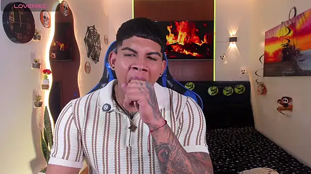 Damian_latinxxx webkamerás műsora