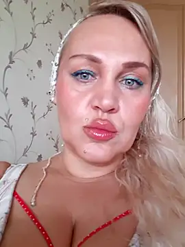 IsabellaBoni Show in webcam
