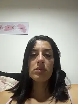 Catmila94: онлайн-секс-ч ат