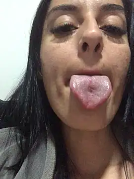 Chat +18 de Catmila94 ao vivo