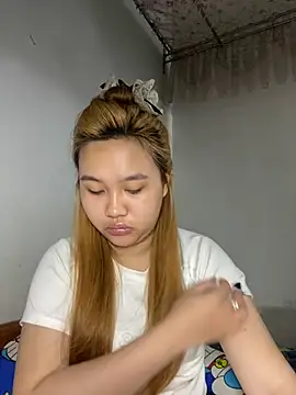 Sala de chat en directo de Almira6868
