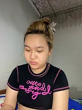 Almira6868 লাইভ চ্যাট রুম