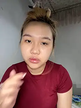 Almira6868n Live chat-huone