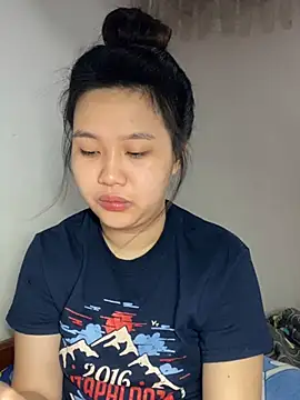 Almira6868 网络视讯表演
