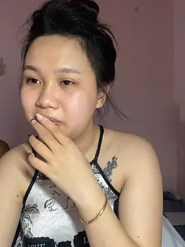 Almira6868 网络视讯表演