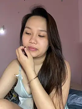 Almira6868 Show Webcam
