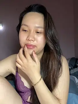 Almira6868 Show Webcam