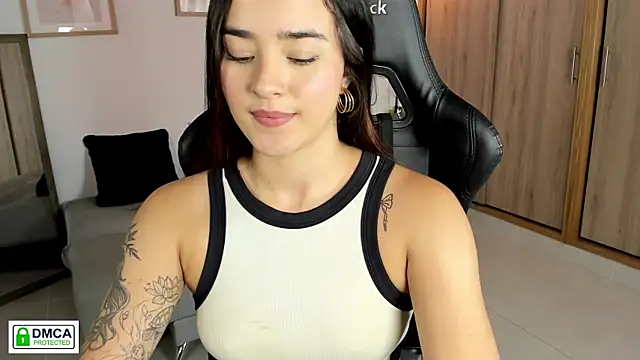 Veronica_isaza__ Adlı Modelin Canlı XXX Sohbeti