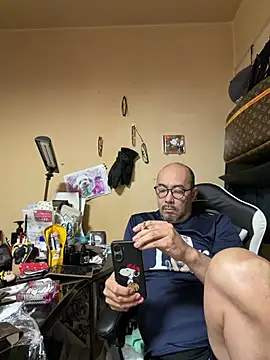 tsugu1105 webcam show