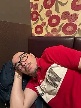 tsugu1105 webkamerás műsora