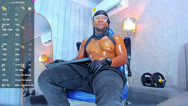 RicoBrown777_'s Webcam Show