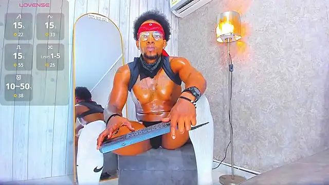Show webcam de RicoBrown777_