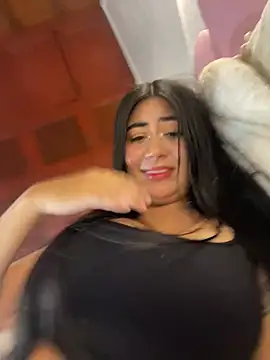 צ'אט XXX בשידור חי של _MadiLee_