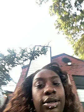 LillShayy Show in webcam