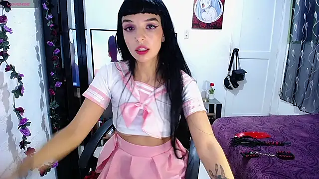 charllotee_dark's Live Chat Room