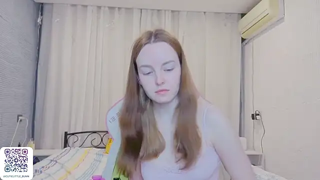 bae_cake_ Adlı Modelin Canlı XXX Sohbeti