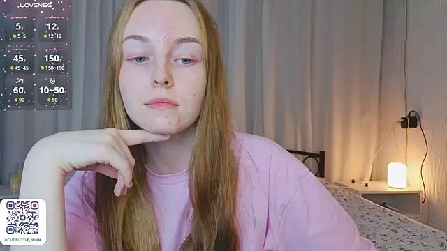 bae_cake_ Adlı Modelin Canlı XXX Sohbeti