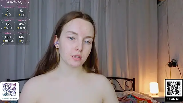 bae_cake_ Adlı Modelin Canlı XXX Sohbeti